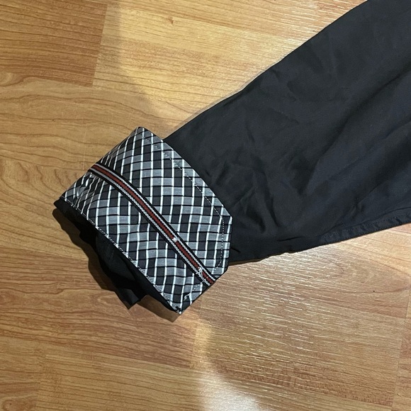 T.R. Premium Slim Fit Dress Shirt - Picture 4 of 4